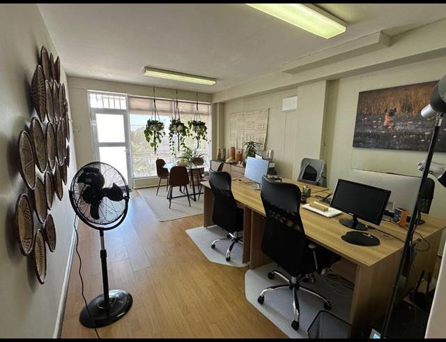BUSINESS PROPERTY TO RENT IN WESTLAKE